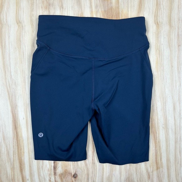 Lululemon Blue Align High-Rise Shorts 8" Size 6 Women's Biker - Picture 3 of 9